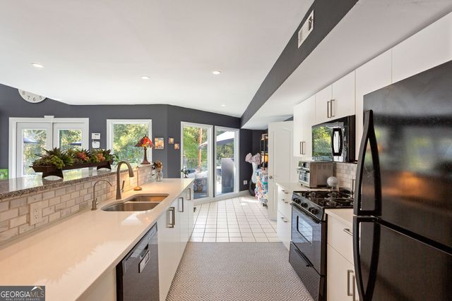 3906 Paces Ferry Road NW, Atlanta, GA 30327