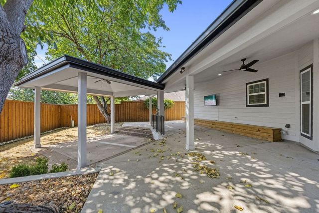 2304 Crestmeadow Street, Denton, TX 76207
