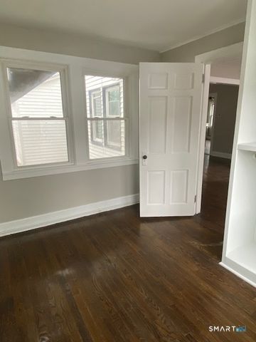 31 Tyler Avenue, Plainville, CT 06062