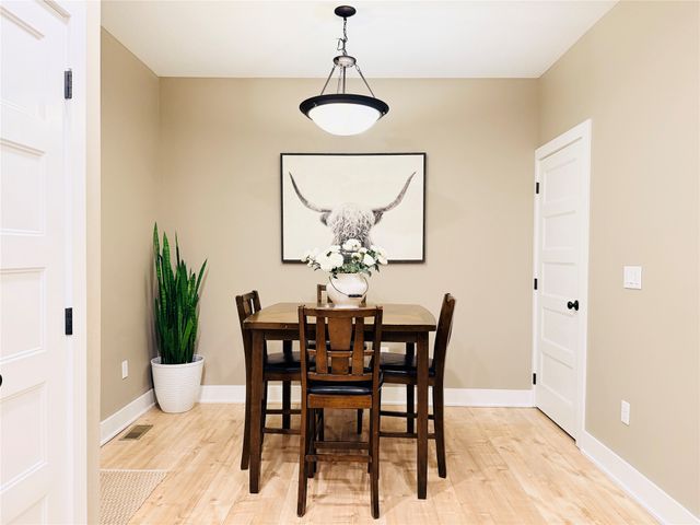 9253 Primo Lane, West Des Moines, IA 50266