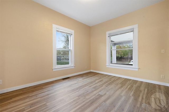 32 Custer AVENUE, Billings, MT 59101