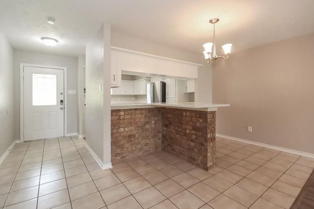 9695 Twin Shores Drive, Willis, TX 77318