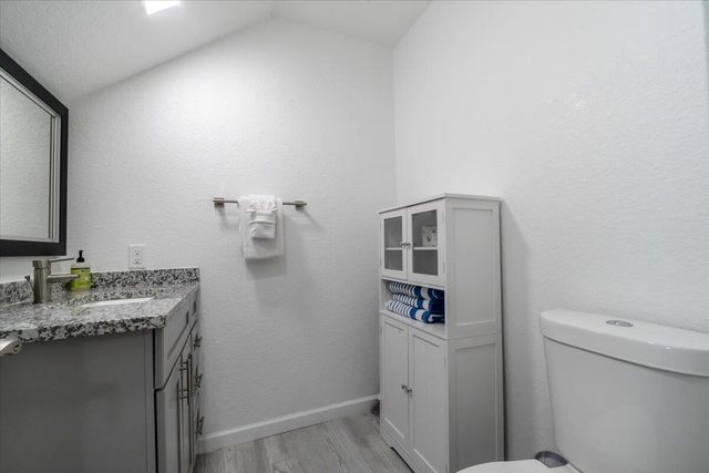 10877 Overseas Hwy Apt 94, Marathon, FL 33050