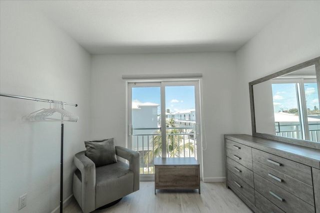 10877 Overseas Hwy Apt 94, Marathon, FL 33050