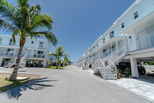 10877 Overseas Hwy Apt 94, Marathon, FL 33050