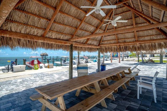 10877 Overseas Hwy Apt 94, Marathon, FL 33050