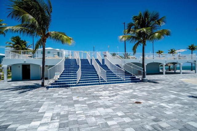 10877 Overseas Hwy Apt 94, Marathon, FL 33050