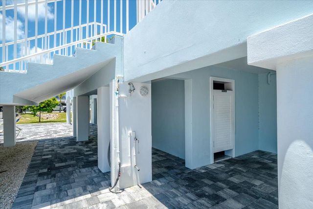 10877 Overseas Hwy Apt 94, Marathon, FL 33050