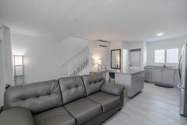 10877 Overseas Hwy Apt 94, Marathon, FL 33050