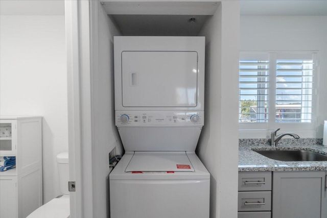 10877 Overseas Hwy Apt 94, Marathon, FL 33050