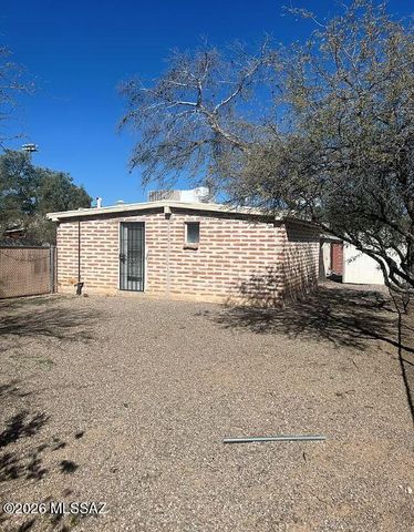 3250 E Water Street, Tucson, AZ 85716