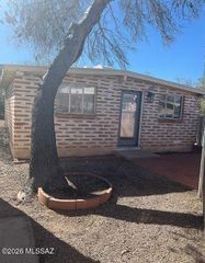 3250 E Water Street, Tucson, AZ 85716