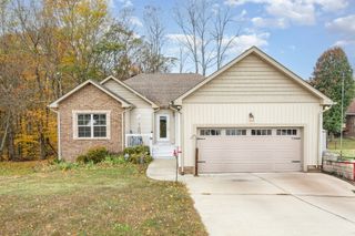 250 Wagoners Way, Westmoreland, TN 37186