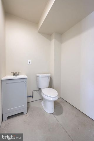 8140 HOKES RD, Glen Rock, PA 17327