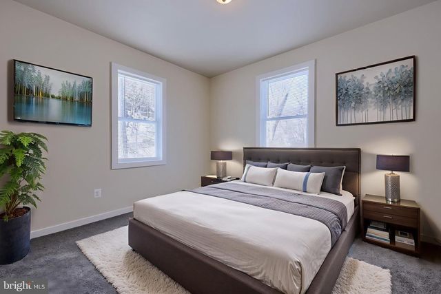 8140 HOKES RD, Glen Rock, PA 17327