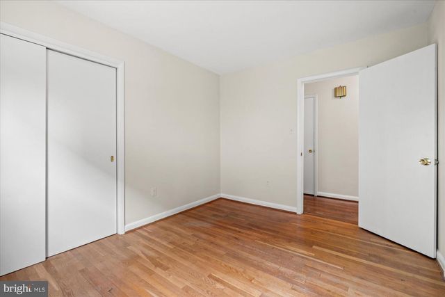 7504 RADNOR RD, Bethesda, MD 20817