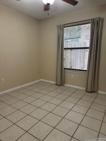 11811 James Vinson, San Antonio, TX 78253