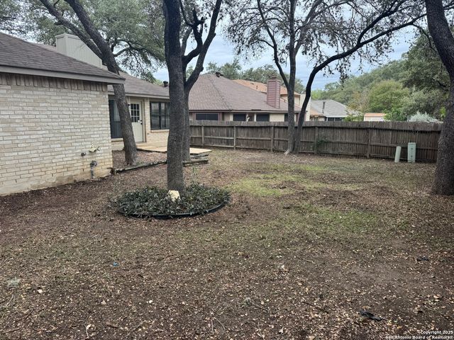 11811 James Vinson, San Antonio, TX 78253