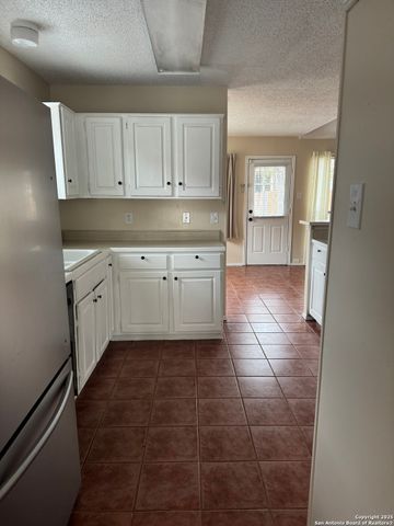 11811 James Vinson, San Antonio, TX 78253