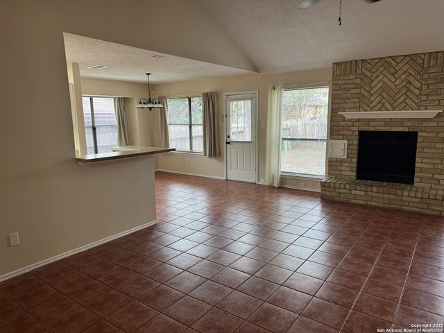 11811 James Vinson, San Antonio, TX 78253