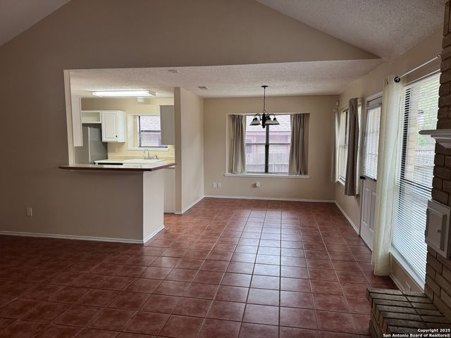 11811 James Vinson, San Antonio, TX 78253