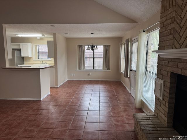 11811 James Vinson, San Antonio, TX 78253