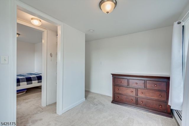 35 Edgewood Ter, South Bound Brook Boro, NJ 08880