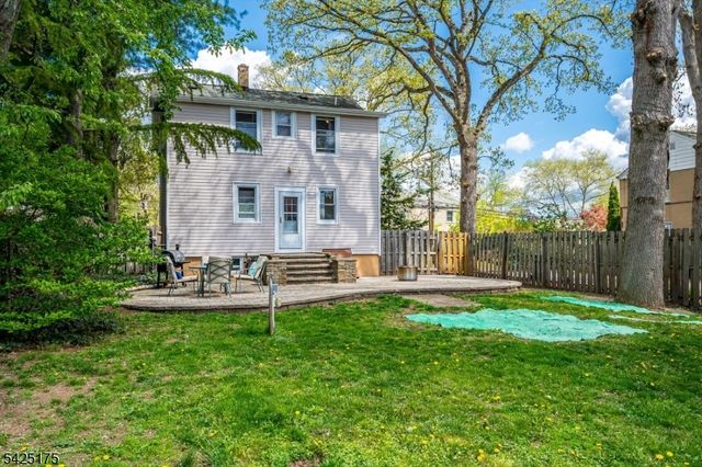 35 Edgewood Ter, South Bound Brook Boro, NJ 08880