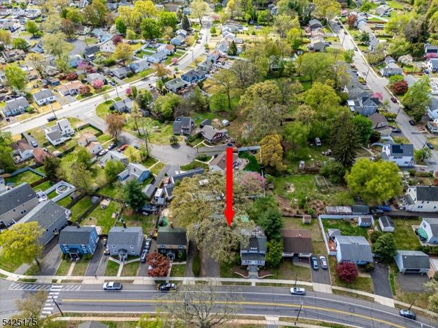 35 Edgewood Ter, South Bound Brook Boro, NJ 08880