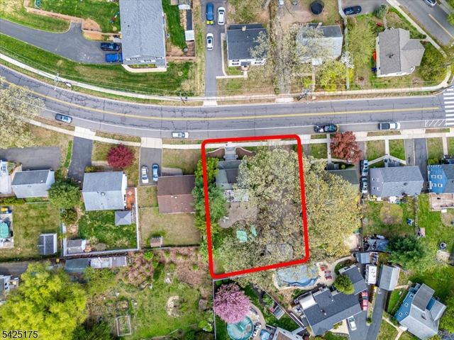 35 Edgewood Ter, South Bound Brook Boro, NJ 08880