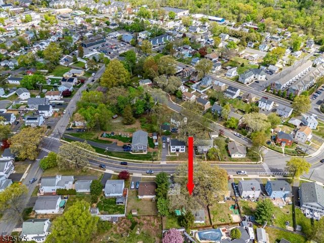 35 Edgewood Ter, South Bound Brook Boro, NJ 08880