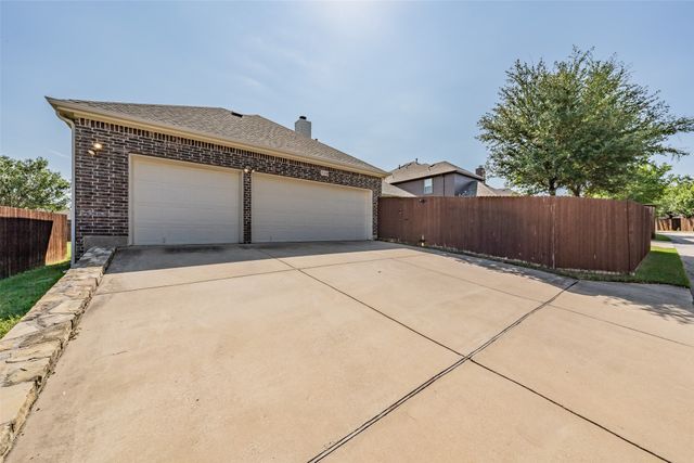 3310 Edinburgh Drive, Sachse, TX 75048