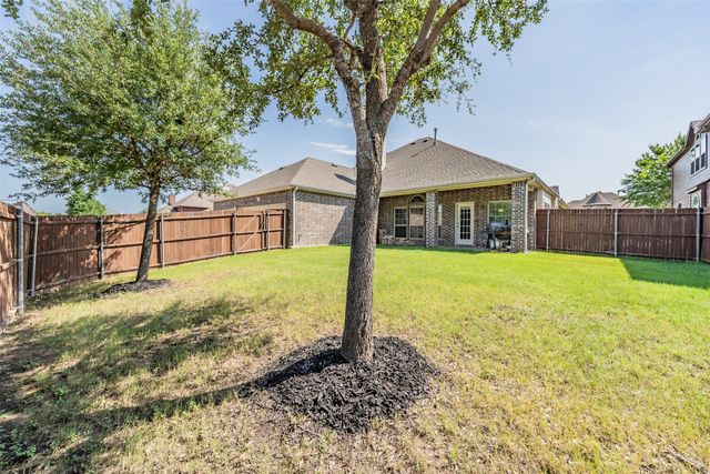 3310 Edinburgh Drive, Sachse, TX 75048
