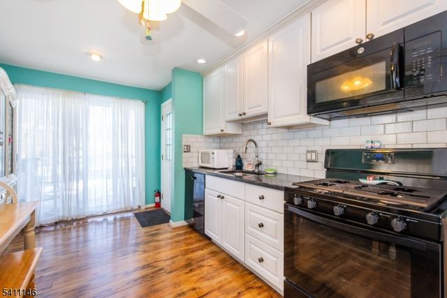 15 Rose Pl, Woodland Park, NJ 07424