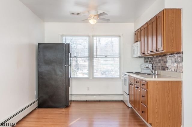 15 Rose Pl, Woodland Park, NJ 07424