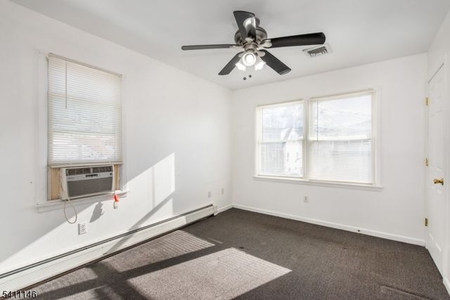 15 Rose Pl, Woodland Park, NJ 07424