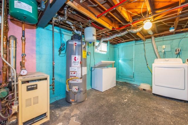 15 Rose Pl, Woodland Park, NJ 07424