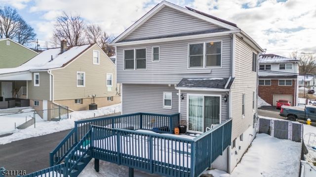 15 Rose Pl, Woodland Park, NJ 07424