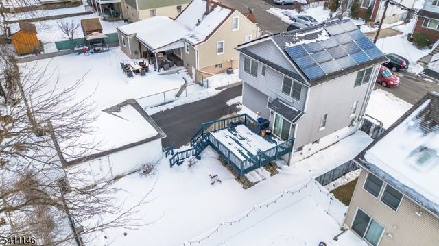 15 Rose Pl, Woodland Park, NJ 07424