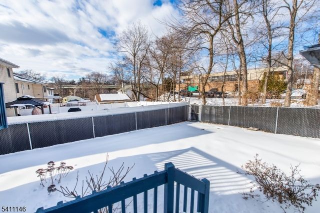 15 Rose Pl, Woodland Park, NJ 07424