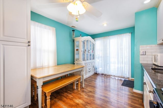 15 Rose Pl, Woodland Park, NJ 07424