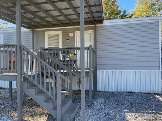 25697 Gill Rd, Denham Springs, LA 70726