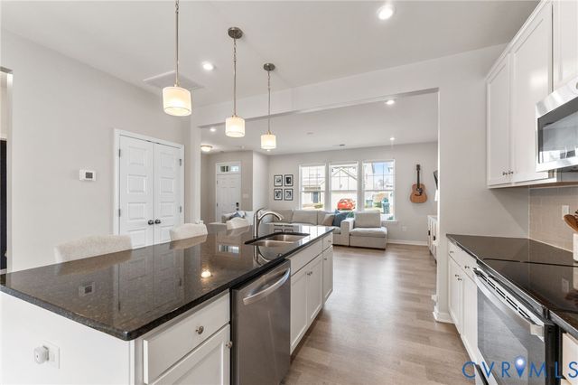 7731 Leeds Castle Ln, New Kent, VA 23124