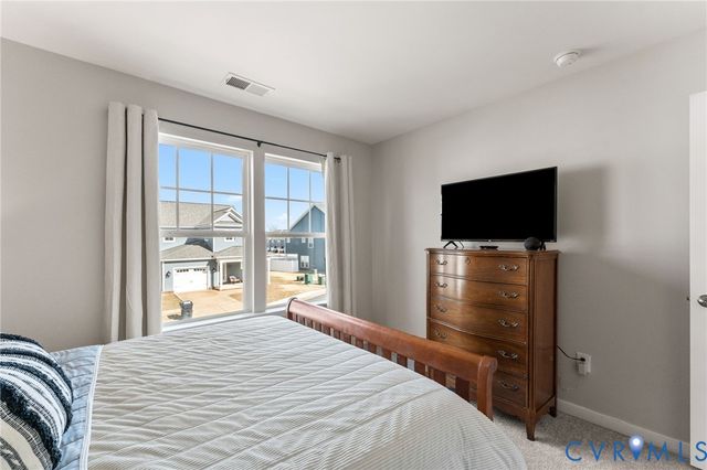 7731 Leeds Castle Ln, New Kent, VA 23124