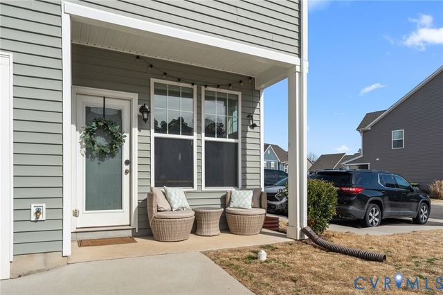 7731 Leeds Castle Ln, New Kent, VA 23124