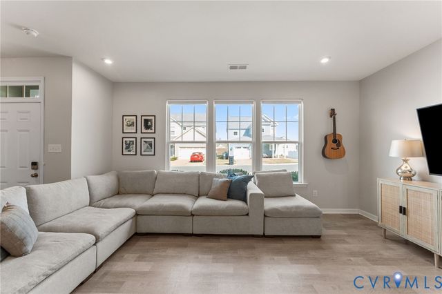 7731 Leeds Castle Ln, New Kent, VA 23124