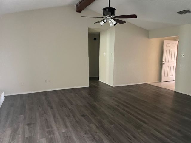 7420 Meadow Creek Drive, Fort Worth, TX 76133