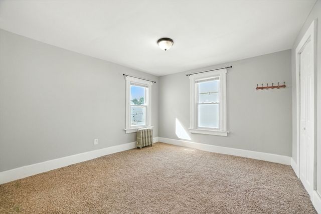 661 Carew St, Springfield, MA 01104