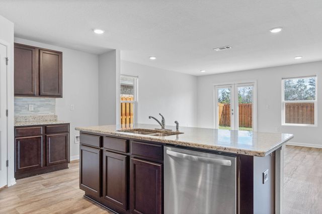 967 Merganser Way, Crestview, FL 32539