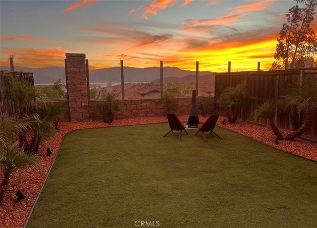 15423 Park Point, Lake Elsinore, CA 92532